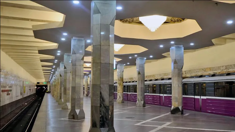Metroda BƏDBƏXT HADİSƏ: Stansiya yoluna düşən qadın...