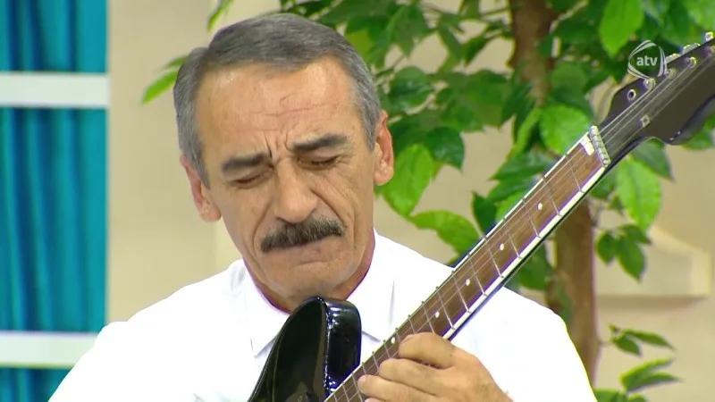 “Arvadımla xoşbəxtəm, anam nə edir etsin” – Rəhman