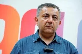 Ərəstun Oruclu da namizədliyini verir