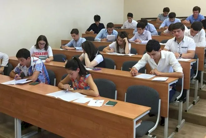 Əvvəlki illərin məzunları imtahanı nə vaxt verəcək?