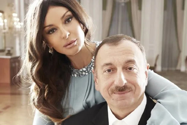 MM İlham Əliyev və birinci xanıma təbrik məktubu ünvanlayıb