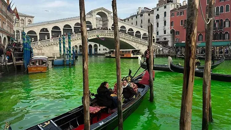 Radikal qərar: 25 nəfərdən çox turist qadağandır