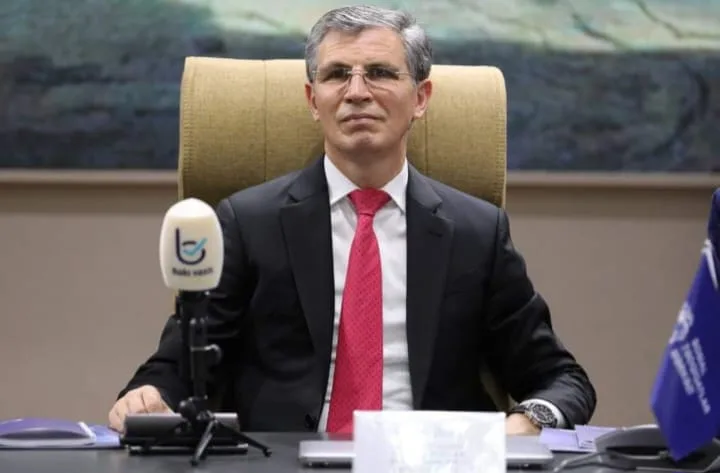 Zahid Oruc vəzifələrinin icrasını DAYANDIRDI