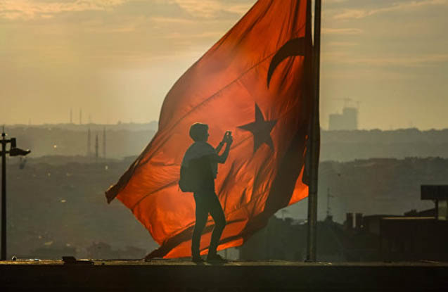 Türkiyədə əsgərlərə telefonlardan istifadə qadağan edildi