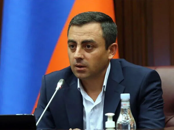 Nikol etiraf etdi ki, sülh gündəmi iflasa uğradı