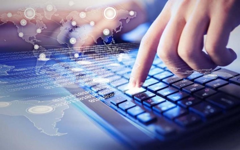 "Dövlət provayderləri internet xidmətlərini 4 dəfə baha satıb"