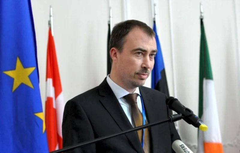 Klaar Qriqoryanla demarkasiyanı müzakirə etdi