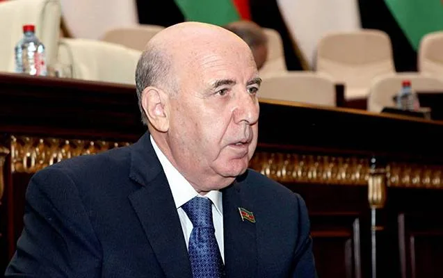 Əhliman Əmiraslanov: Qızılcaya yoluxanlar peyvənd olunmayanlardır