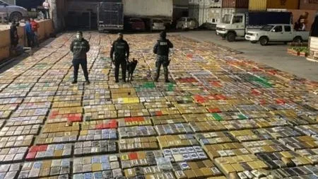 Bu ölkədə ordu mlrd dollarlıq kokaini ələ keçirdi
