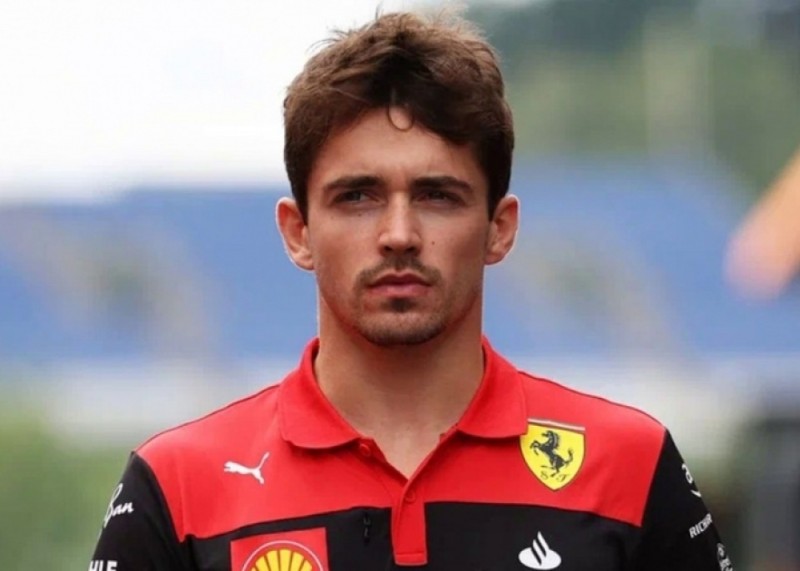 “Ferrari” Şarl Leklerlə müqaviləni yenilədi