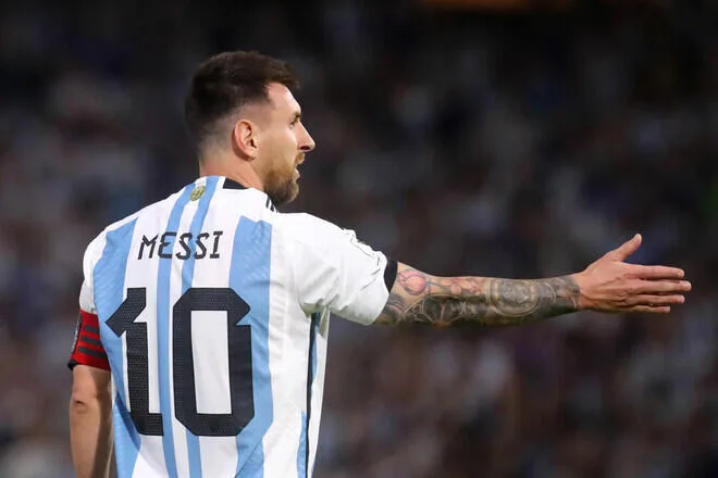 Messi "Barselona"ya bu baş məşqçini məsləhət gördü