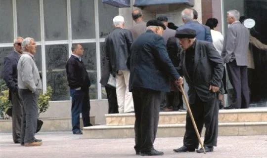 Bu ay pensiyaya çıxanların da pensiya məbləğləri artırılacaq? - AÇIQLAMA