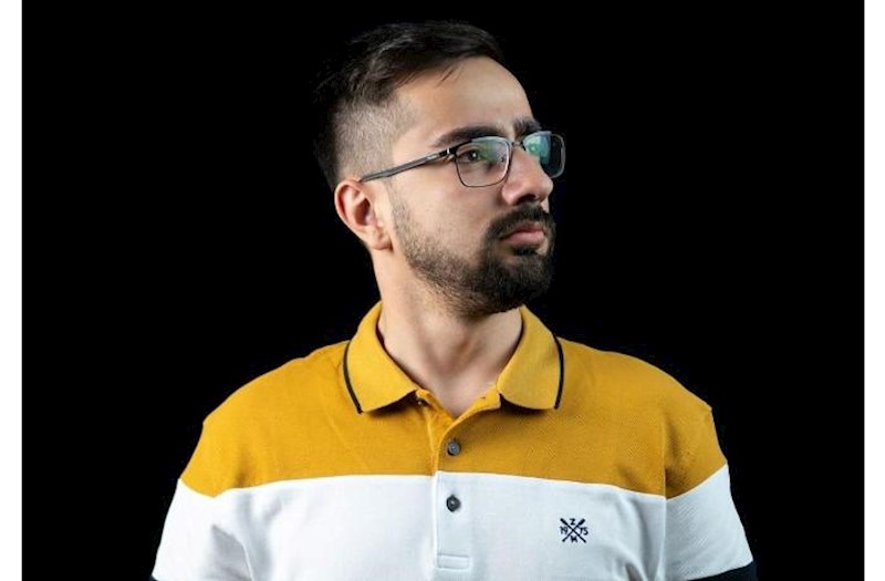 Məşhur texnobloger dələduzların hədəfində: "...soyunacam” - FOTO