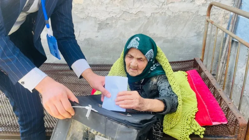 Naxçıvanda 104 yaşlı seçici səs verdi