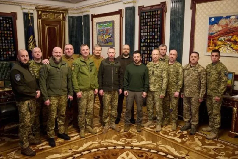 Zelenski orduda kadr təyinatları həyata keçirib