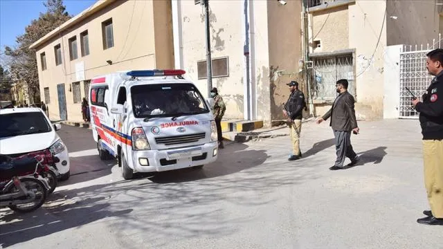 Pakistanda etiraz aksiyası: 3 polis öldü