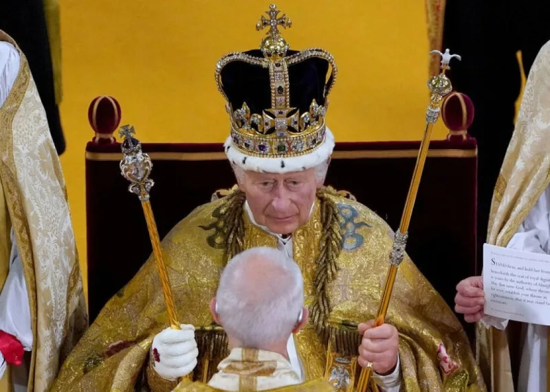 Britaniya Kralı xalqa müraciət edib