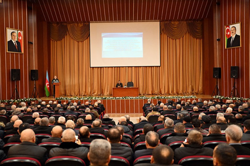 Xüsusi təyinatlı təhsil müəssisələrinə qəbulla bağlı görüş keçirildi