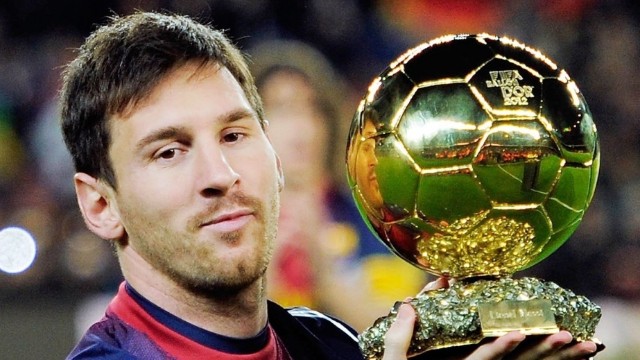 Messi “Qızıl top” mükafatını muzeyə bağışladı