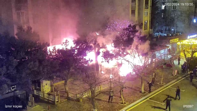 Bakıda restorandakı yanğın söndürüldü - YENİLƏNİB + FOTOLAR/VİDEO