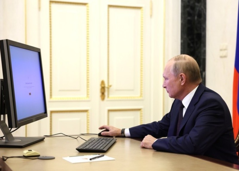 Putin kompüter oyunları oynamır - Peskov