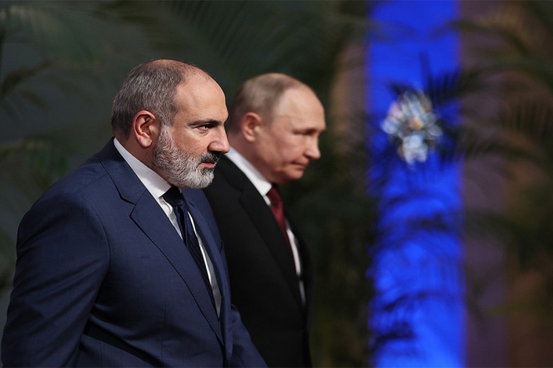 Rusiya Ermənistanı əldən vermək istəmir: Qərb Paşinyana hansı tapşırıqlar verdi?