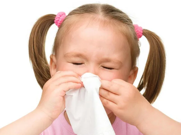 Çinarə Novruzova uşaqlarda mövsümi allergiyadan danışacaq