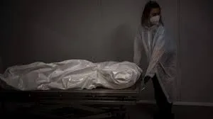 Abşeronda küçədə meyit tapıldı