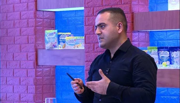“Qatardakı adam”la bağlı suallar – Emil Rasimoğlu yazır