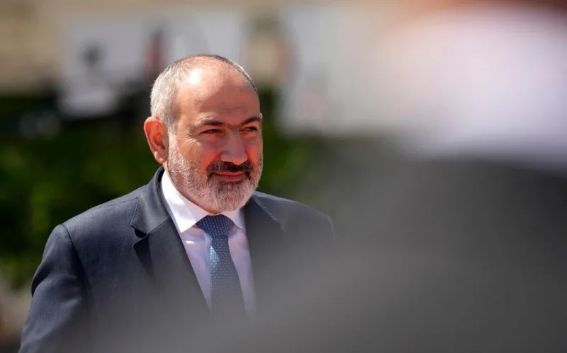 Paşinyan öz partiyasına inanmır - “Hraparak”