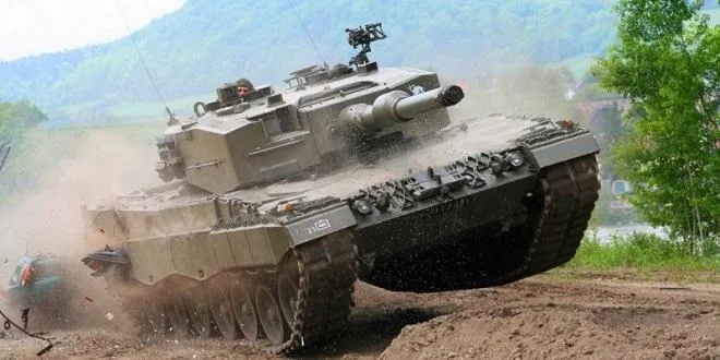 Rus əsgərləri ilk dəfə "Leopard"ı ələ keçirdi