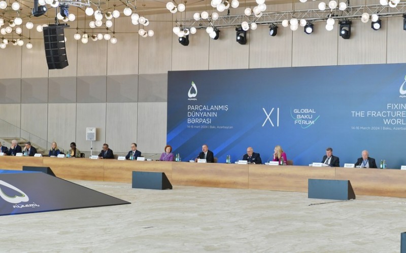 XI Qlobal Bakı Forumu panel iclasları ilə davam edir - YENİLƏNİB
