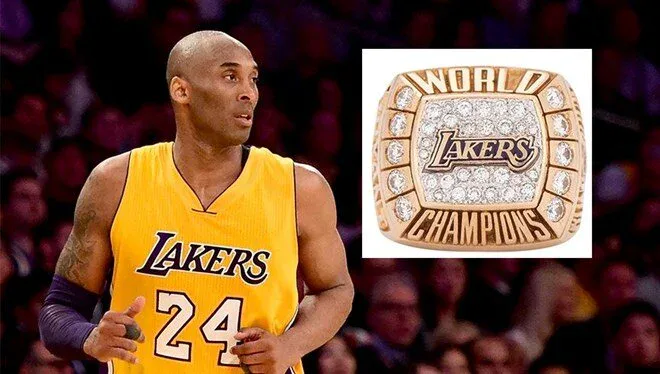 Kobe Bryantın üzüyü hərraca çıxarıldı