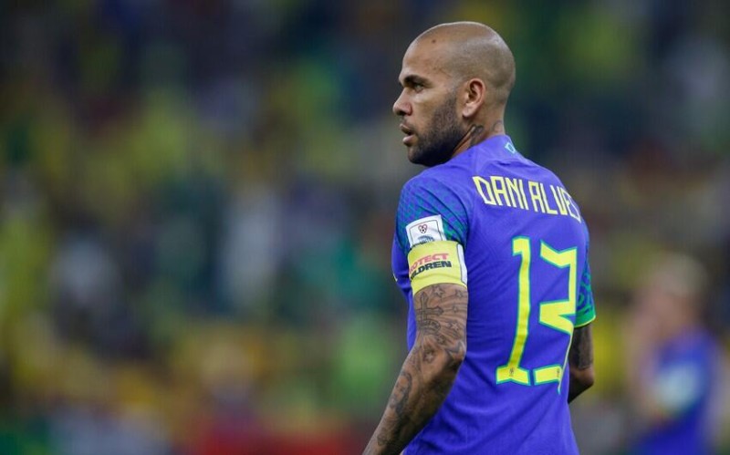 Dani Alves girov üçün 1 milyon avro toplaya bilmir