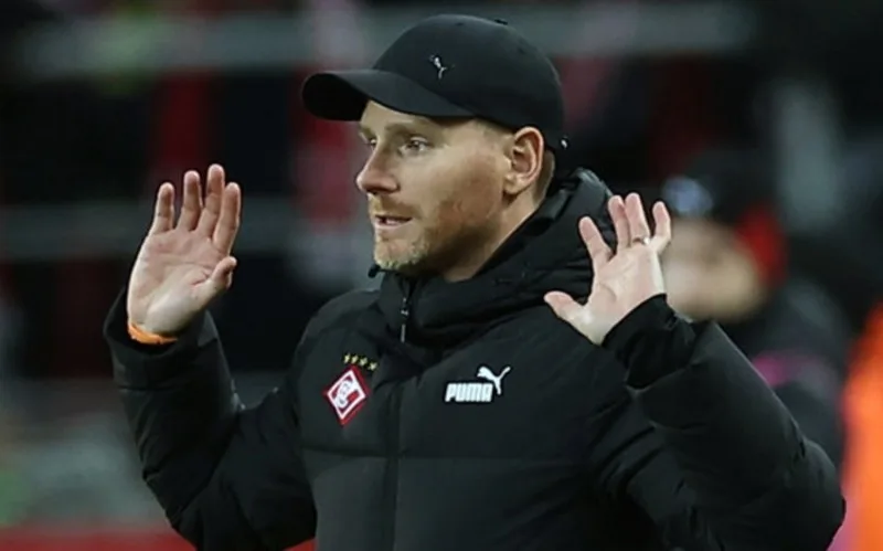 "Spartak" klubu yeni baş məşqçi axtarır