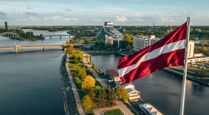 Latviya Rusiya diplomatını ölkədən qovdu