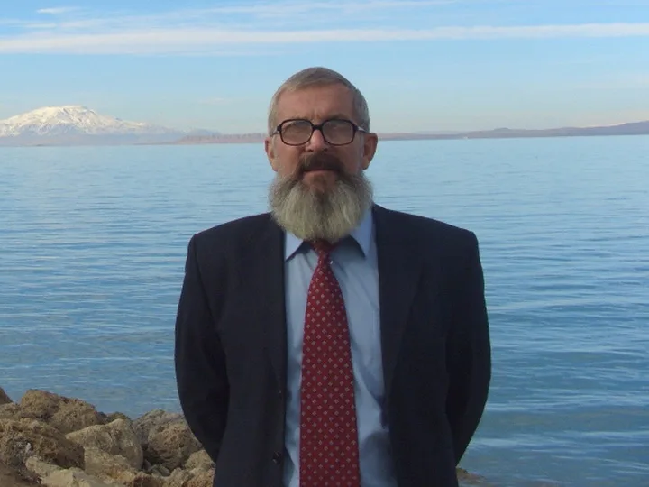 AMEA-nın professoru Tufan Axundov vəfat etdi