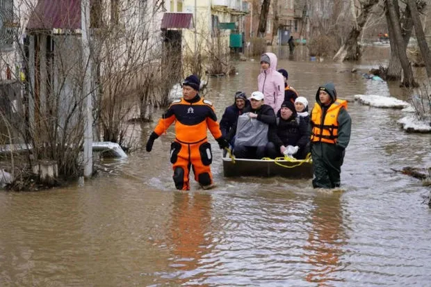 Qazaxıstanda 14 minə yaxın insan təxliyə edilib
