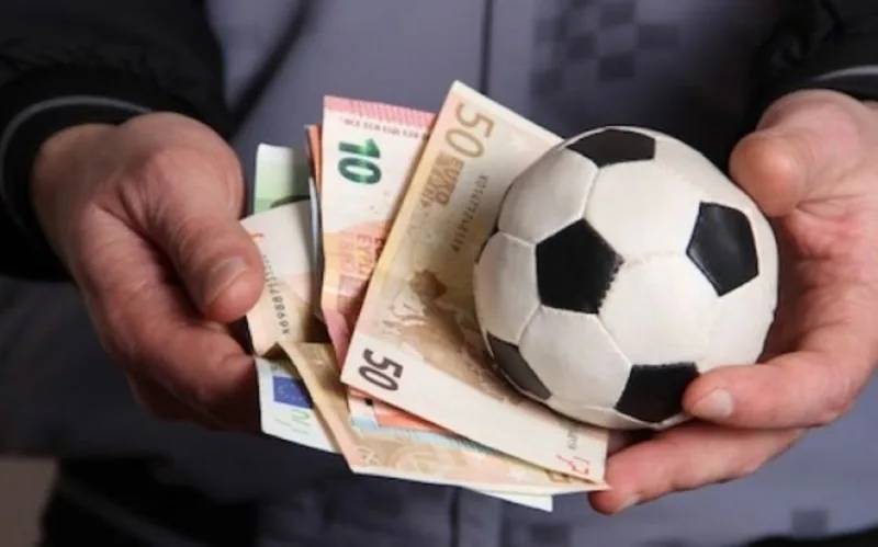 Bu klubun beş oyunçusu 10 illik futboldan UZAQLAŞDIRILDI