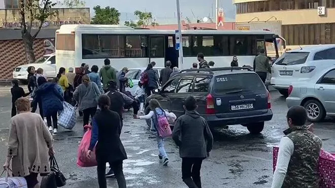 AŞ Qarabağdan gedən ermənilərə 2,8 milyon ayırdı