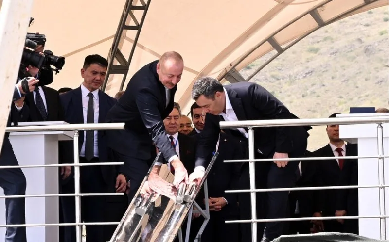 Prezidentlər Xıdırlıda məktəbin təməlqoyma mərasimində iştirak ediblər - YENİLƏNİB