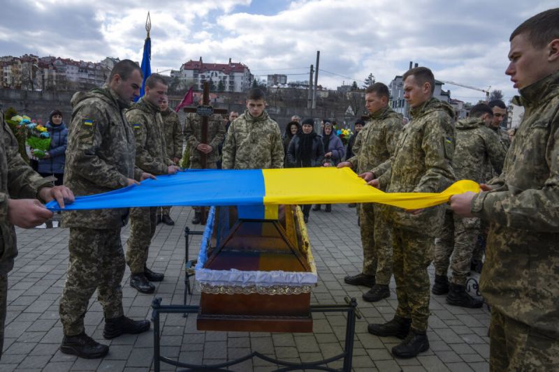 Daha 140 ukraynalı hərbçinin meyiti qaytarıldı