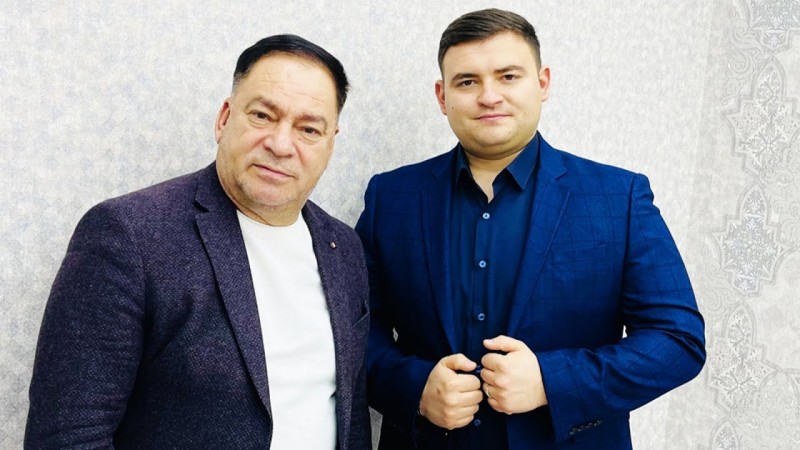 Oğlundan Əlikrama: “Sən haranı oxumusan?”
