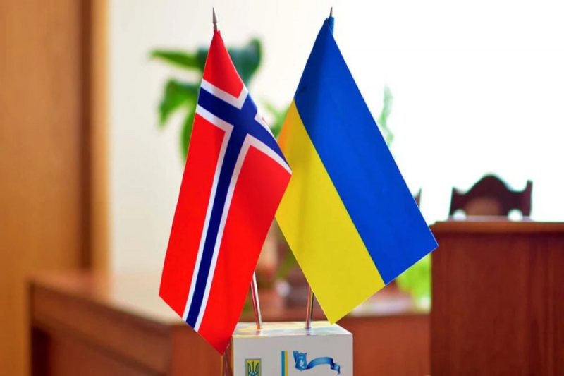 Norveç Ukraynaya əlavə olaraq 630 milyon dollar ayıracaq