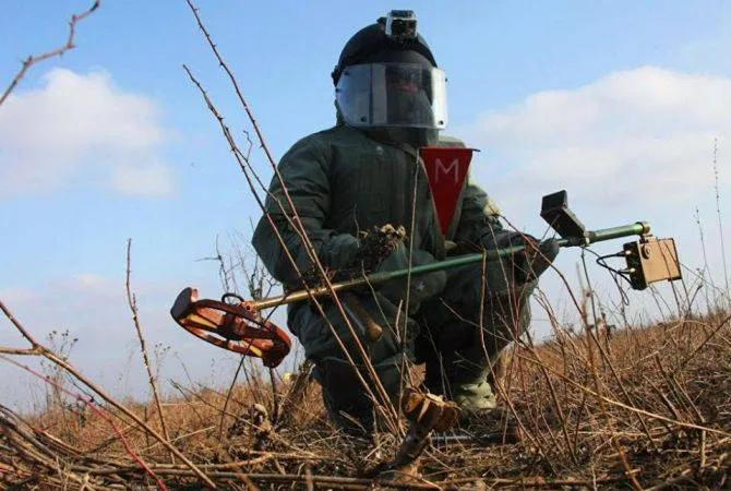 Xeyrimli kəndində minatəmizləmə işləri aparılır