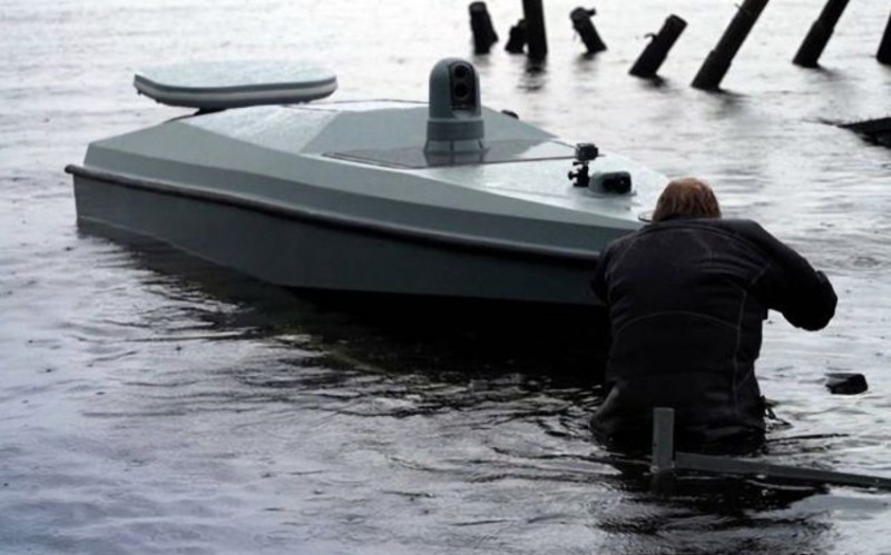 Ukrayna Rusiyanın desant katerini vurdu