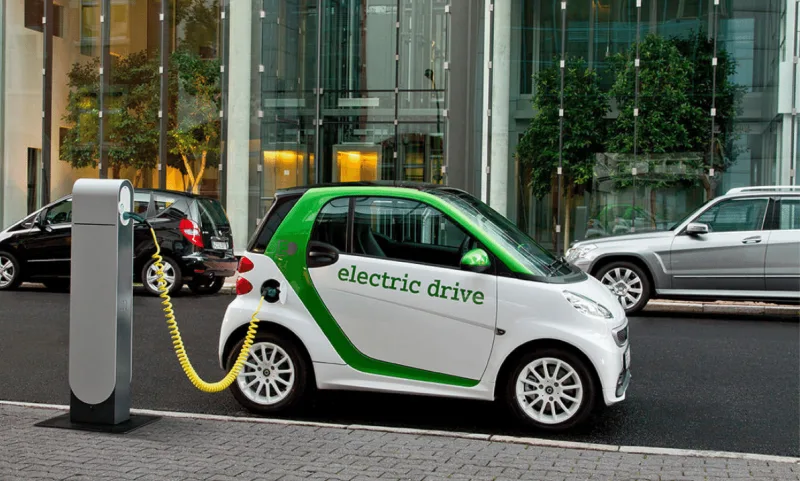 Almaniya 786 min elektrikli avtomobil ixrac edib