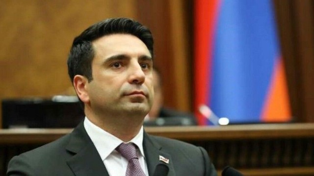 "Ermənistan sülh gündəmini qəbul edib" - Simonyan