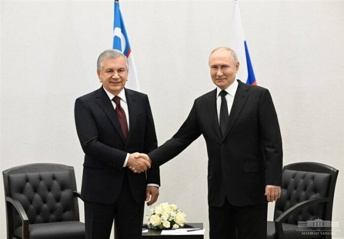Putin Özbəkistan lideri ilə birgə bəyanat imzalayıb