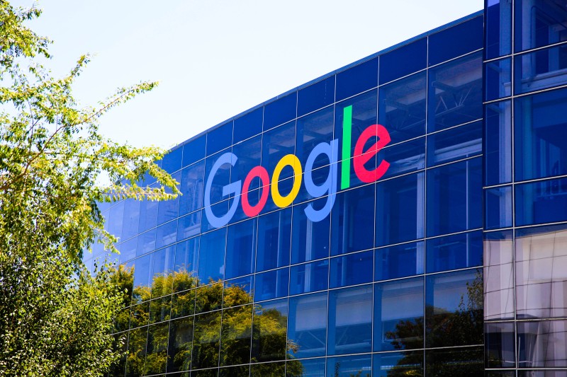 Google Pixel telefonları və dronları istehsal edəcək